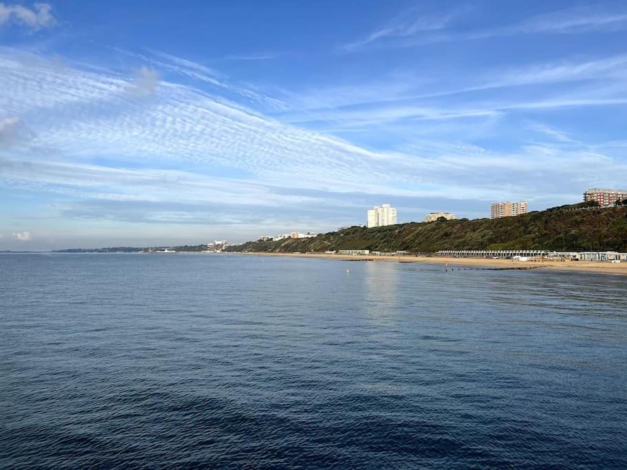 The Retreat - Large Luxury Apartment, Two Mins From Beach Bournemouth Dış mekan fotoğraf