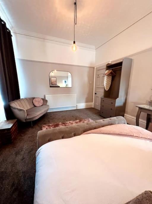 The Retreat - Large Luxury Apartment, Two Mins From Beach Bournemouth Dış mekan fotoğraf